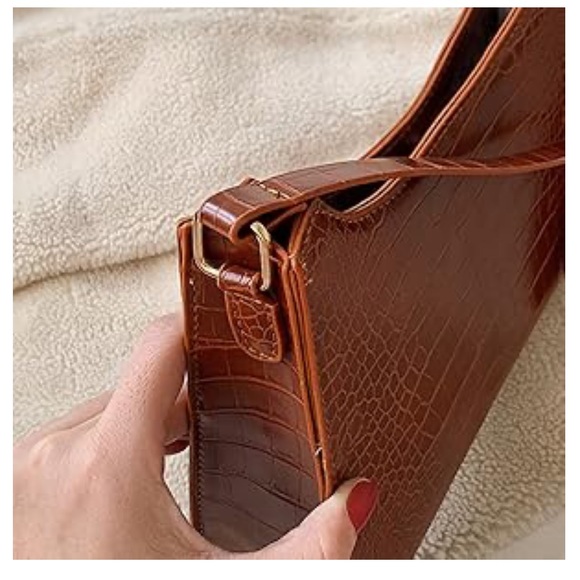 Rich Brown Croc Embossed Shoulder Bag - Picture 10 of 12